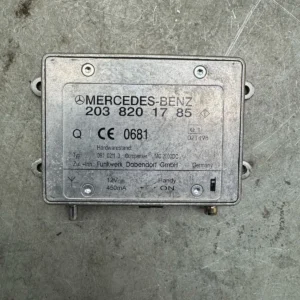 Original Steuergerät Mercedes W210 W203 W220 Antennenverstärker 2038201785