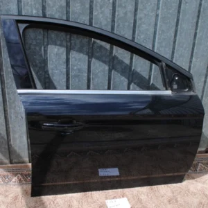 Ford Mondeo MK4 (Kombi) Tür vorne rechts, schwarz, ohne Scheibe, mit Türgriff