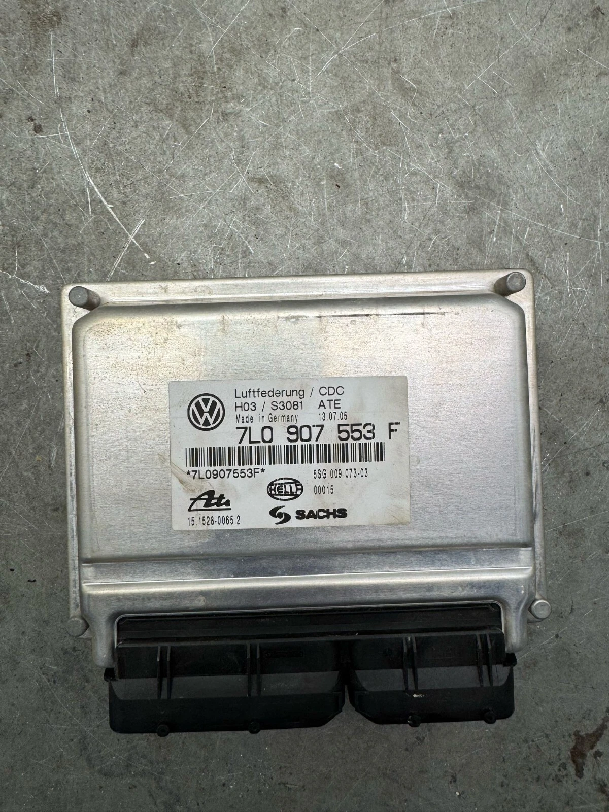 Original VW Touareg Porsche Cayenne Luftfederung Steuergerät 7L0907553F