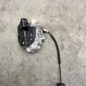 Original Audi A4 B8 Stellmotor Türschloss hinten rechts 8K0839016