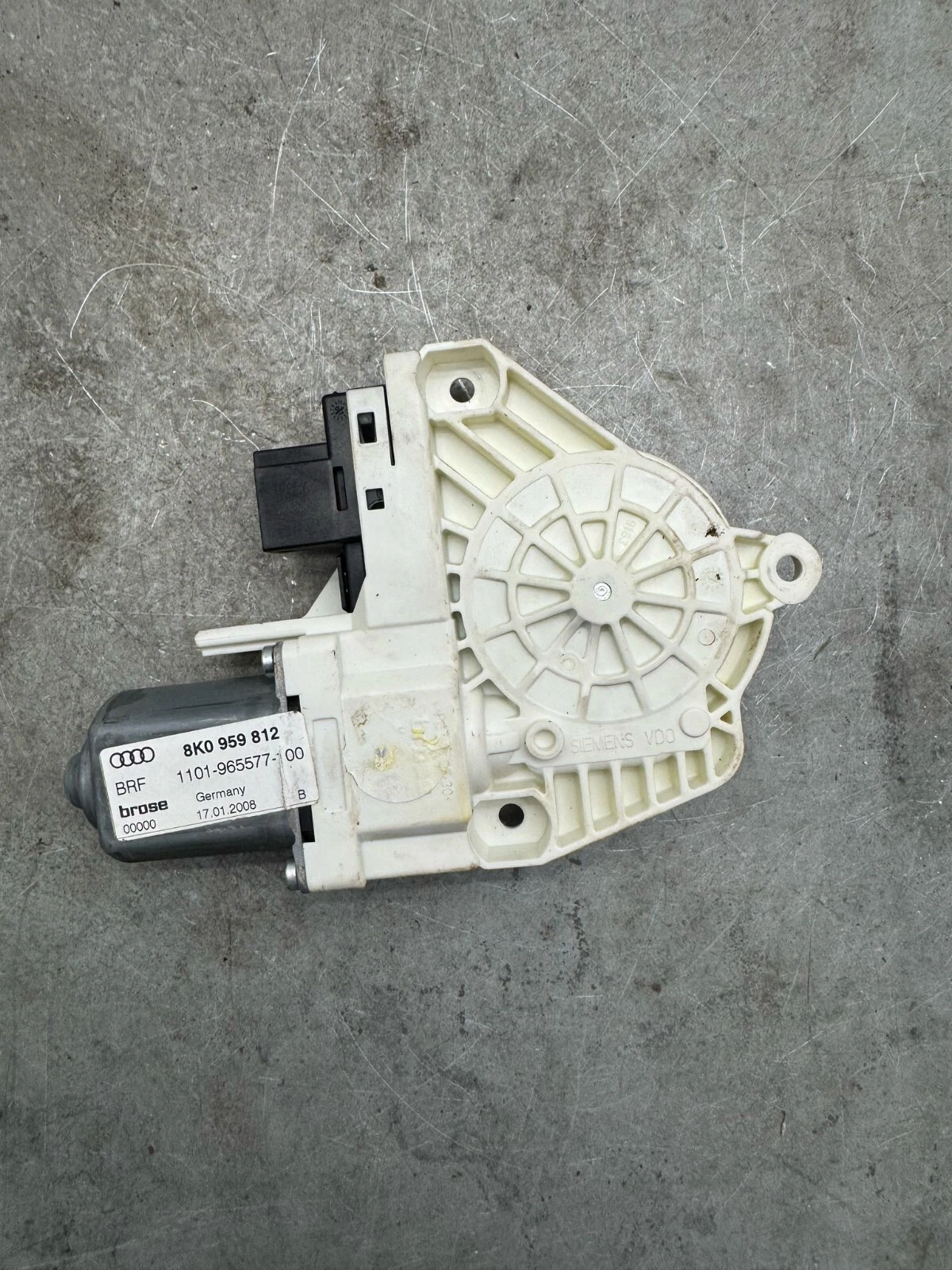 Original Audi A4 B8 Fensterhebermotor Motor hinten rechts 8K0959812
