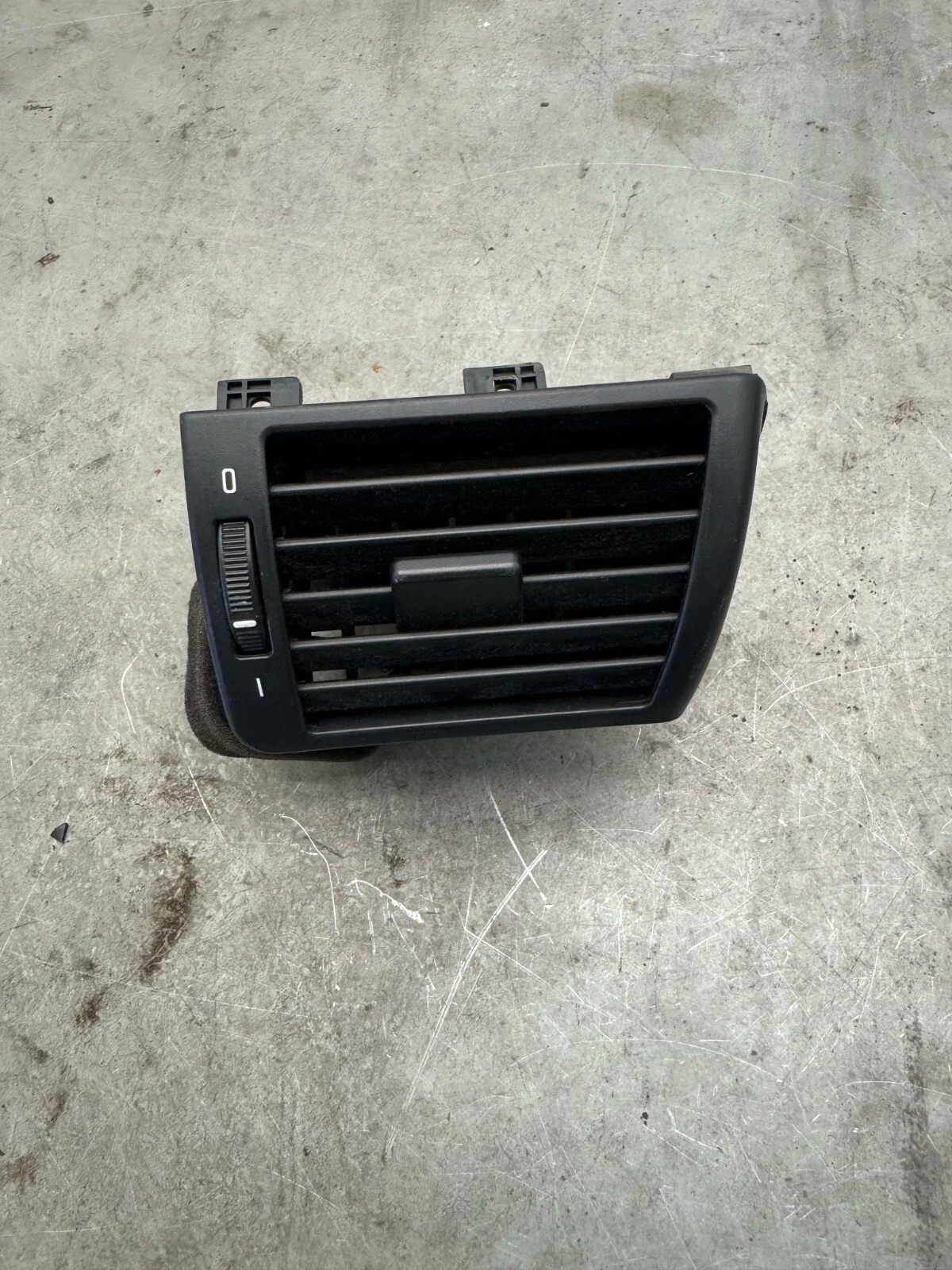 Original BMW E46 Lüftungsgitter Luftdüse 64228361897 8361897