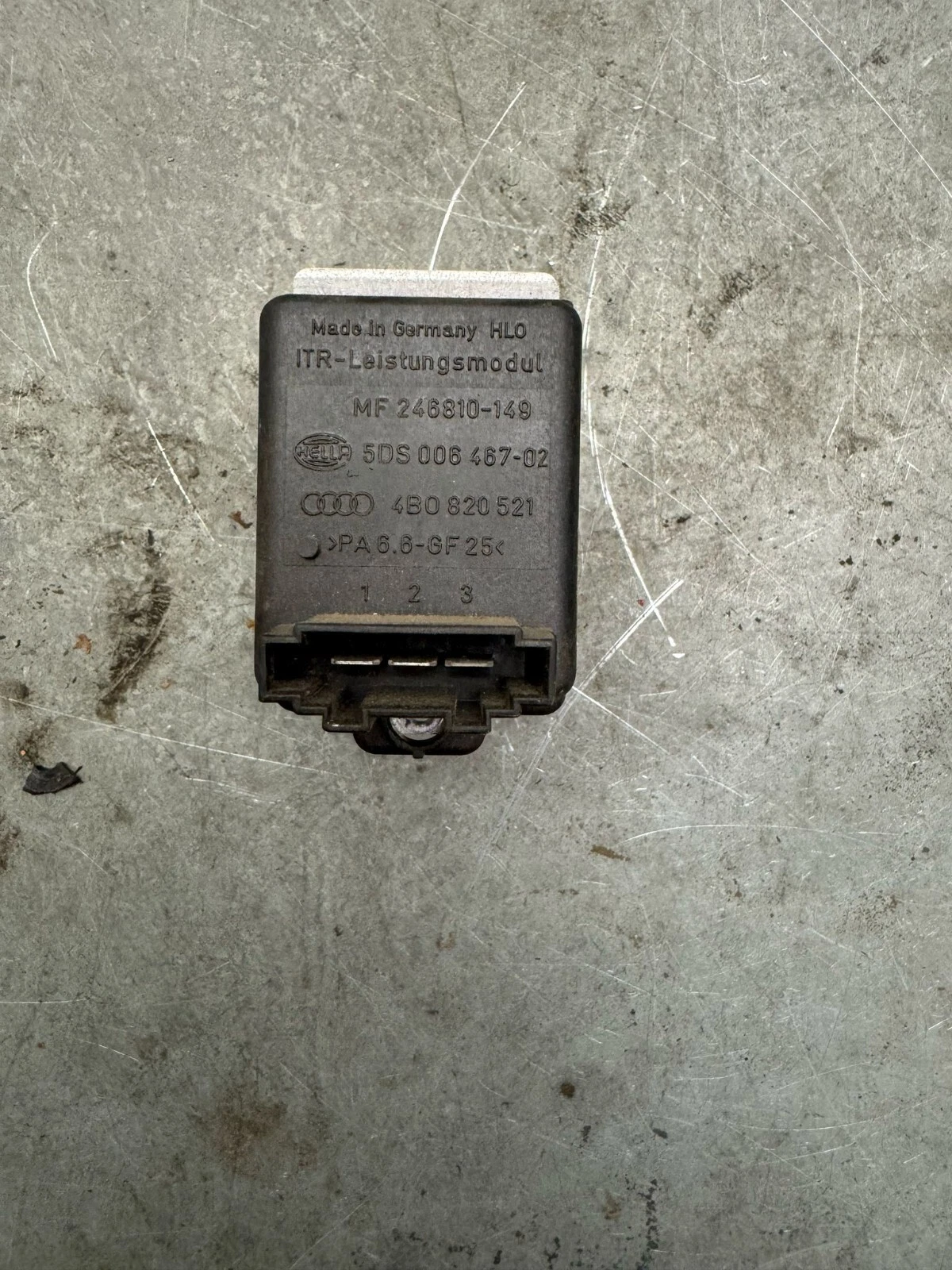 Original Audi A6 Steuergerät Heizungswiederstand MF246810149 / 4B0820521