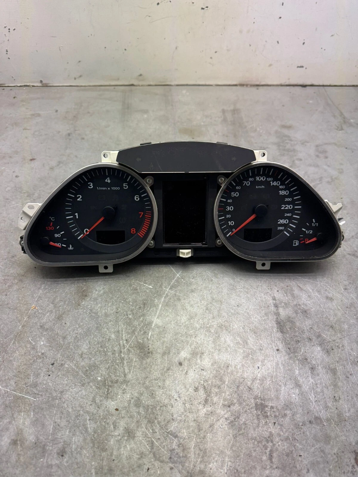 Original Audi A6 4F C6 Tacho Kombiinstrument Tachometer 3.2 V6 4F0920900R