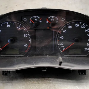 Tacho Kombiinstrument VW Polo 9N, 6Q0920800P, 88311330 gut erhalten