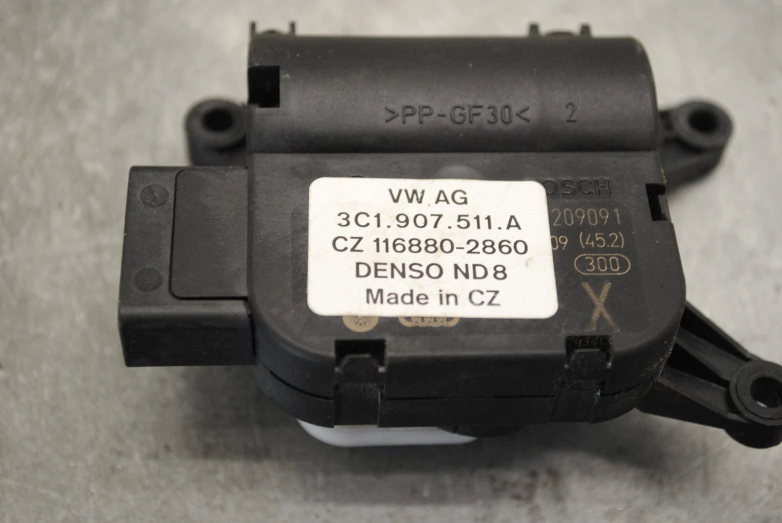 Stellmotor Temperaturklappe Heizung, Klima VW Golf 6 (5K1) 1.4TSI, 3C1907511A