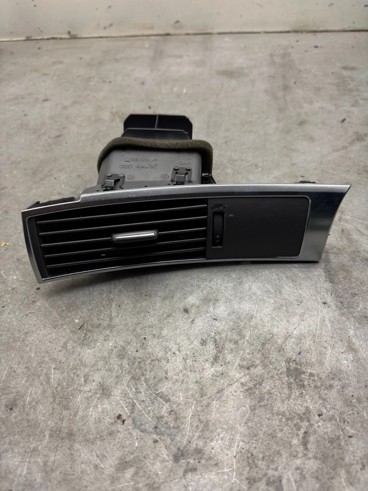 Original Audi A6 4F C6 S6 Luftdüse Gitter Luftausströmer 4F1820901