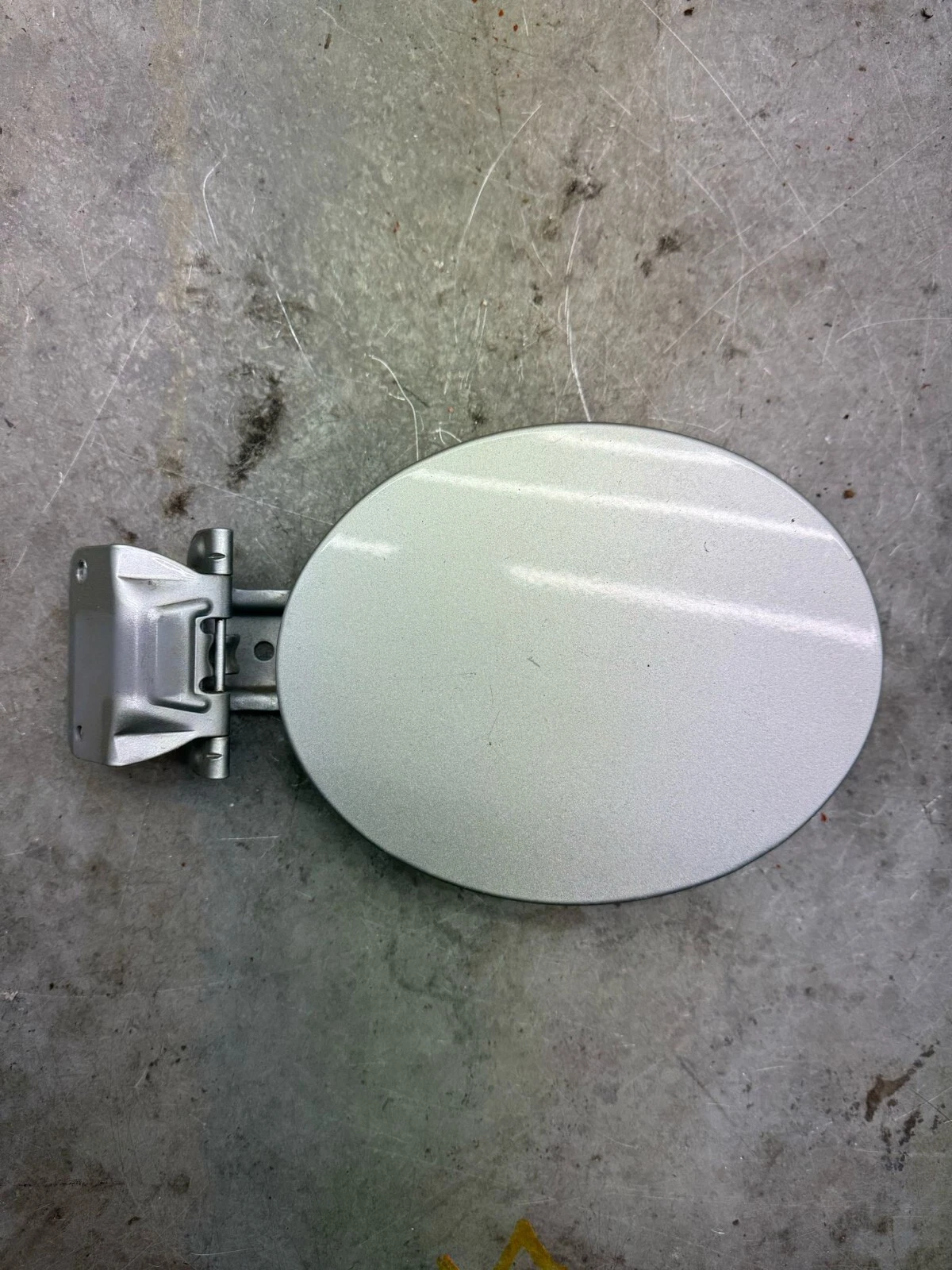 Original Mazda 6 GG/GY/GG1 Tankdeckel Tankklappe Diesel Silber