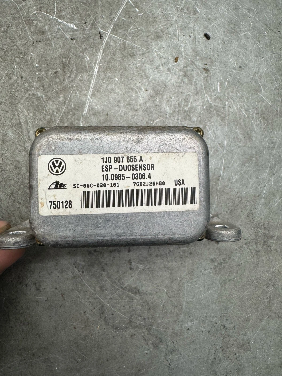 Original Audi VW Seat Skoda ESP Sensor Drehratensensor 1J0907655A
