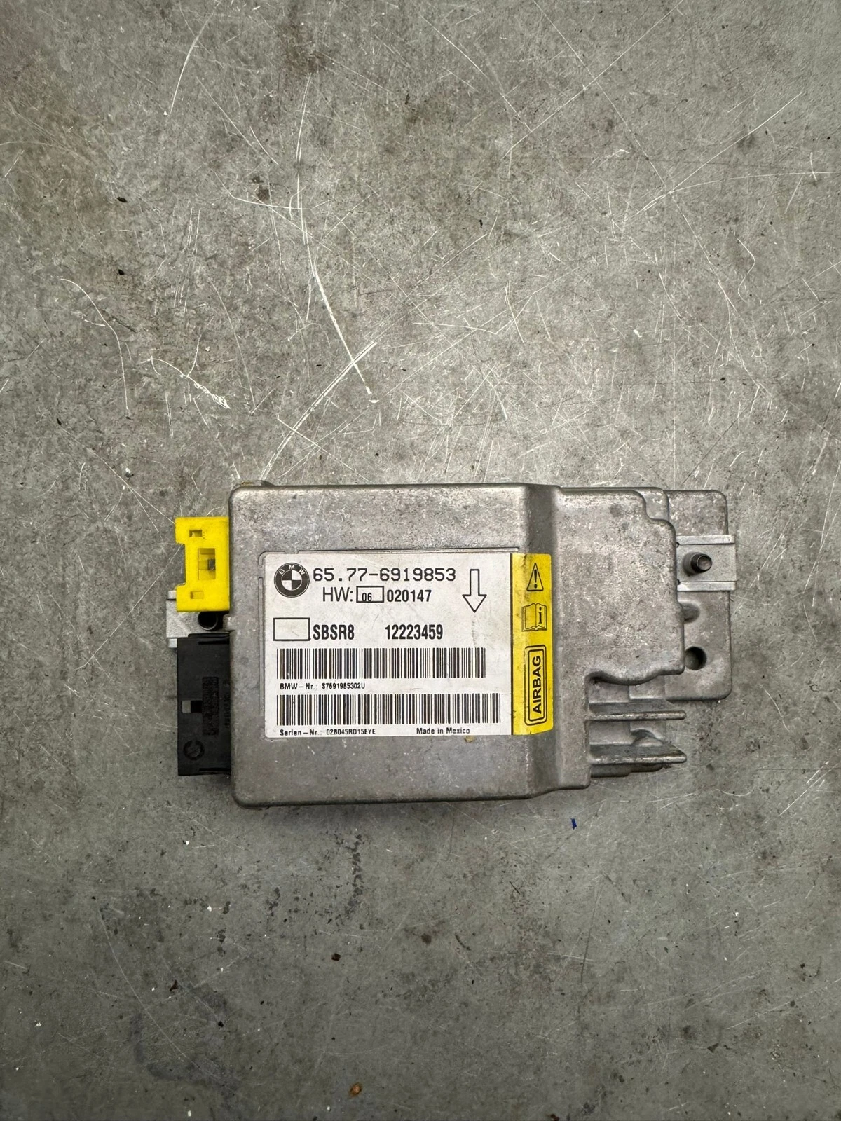 Original BMW E66 E65 735L B-Säule rechts Steuergerät 65776919853