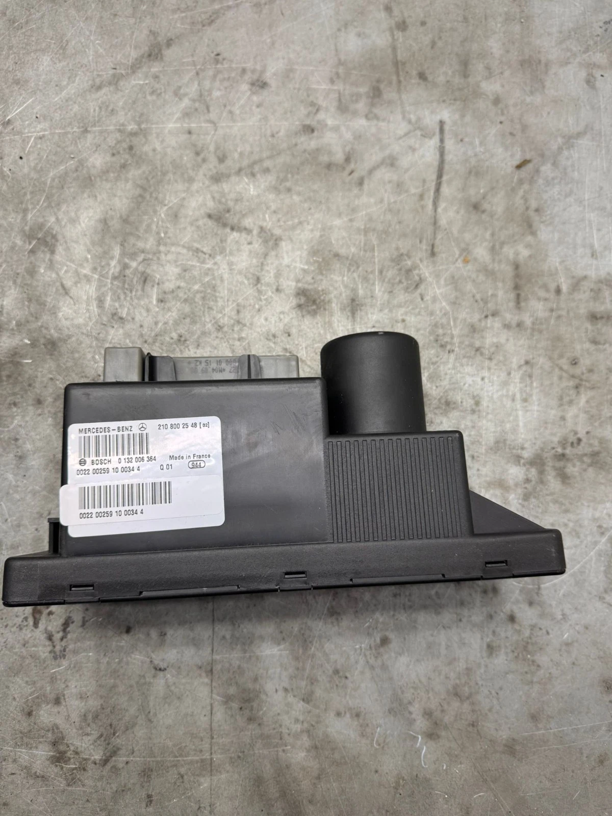 Original Mercedes E Klasse W210 CLK 230 Zentralverrieglungspumpe 2108002548