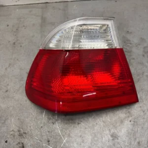 Original BMW E46 Rückleuchte Rücklicht hinten links 8383821