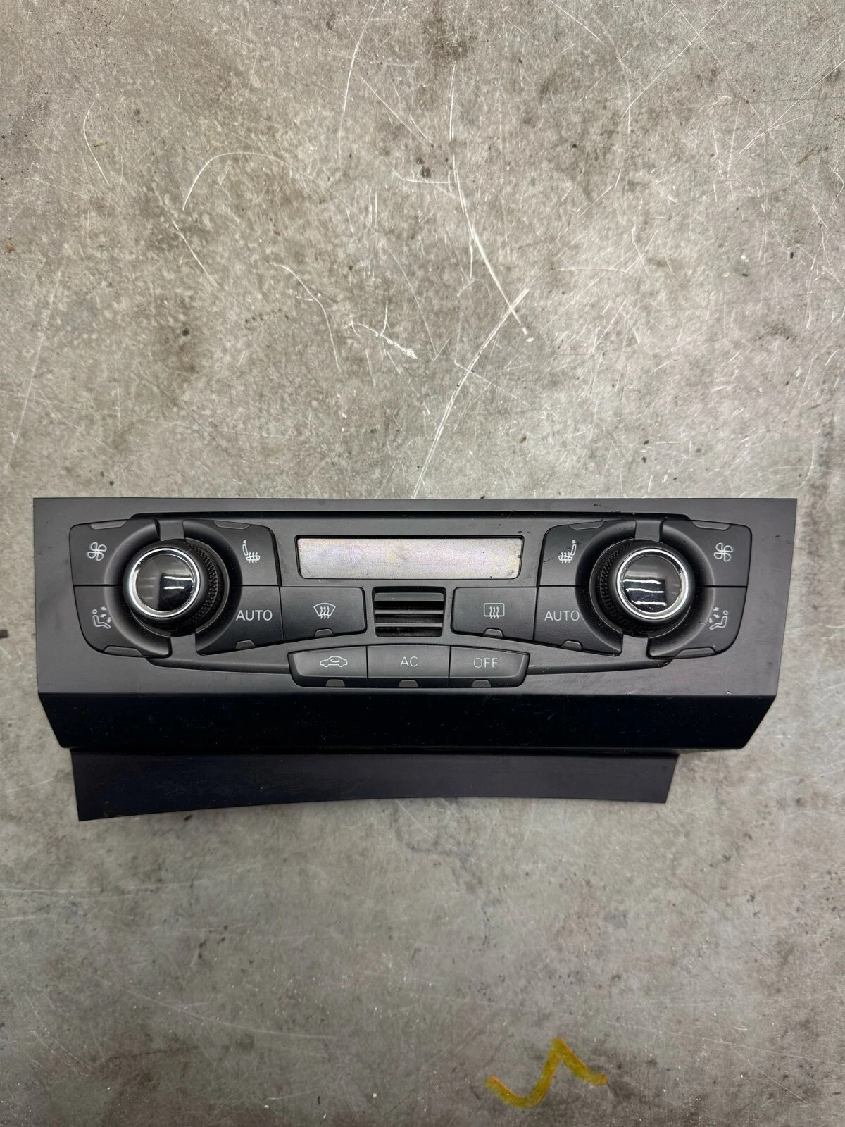Original Audi A4 B8 Klimabedienteil Siemens VDO 8T1820043R