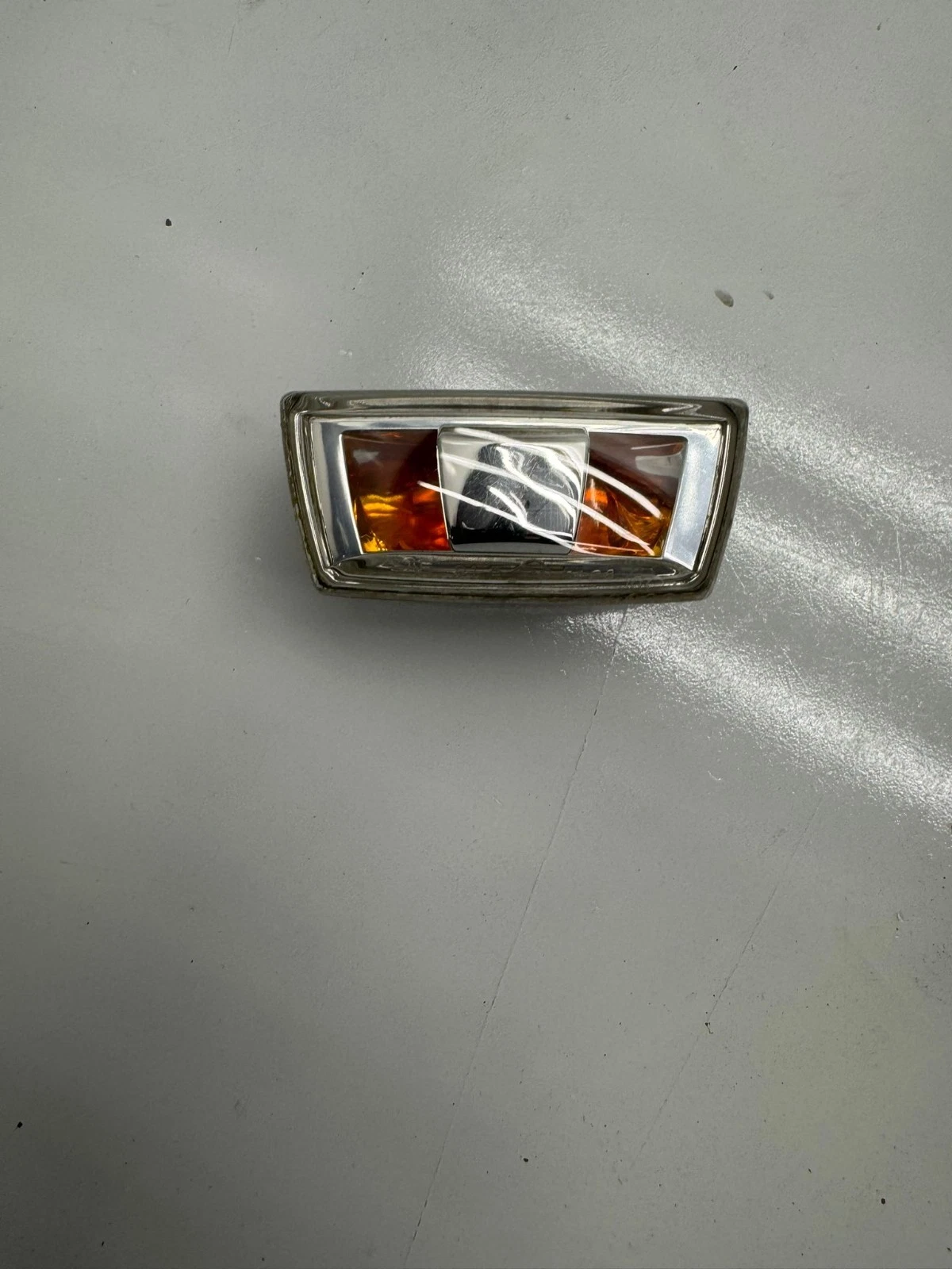 Original Opel Corsa E D Astra H Zafira B Insignia Seitenblinker rechts 13497989