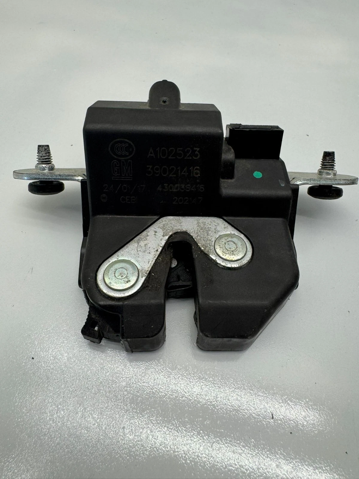Original Opel Corsa E D Astra K Kofferraum Schloss Heckschloss 39021416 A102523