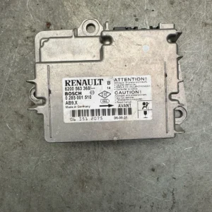Original Renault Clio III Airbagsteuergerät Steuergerät 8200563368 0285001510