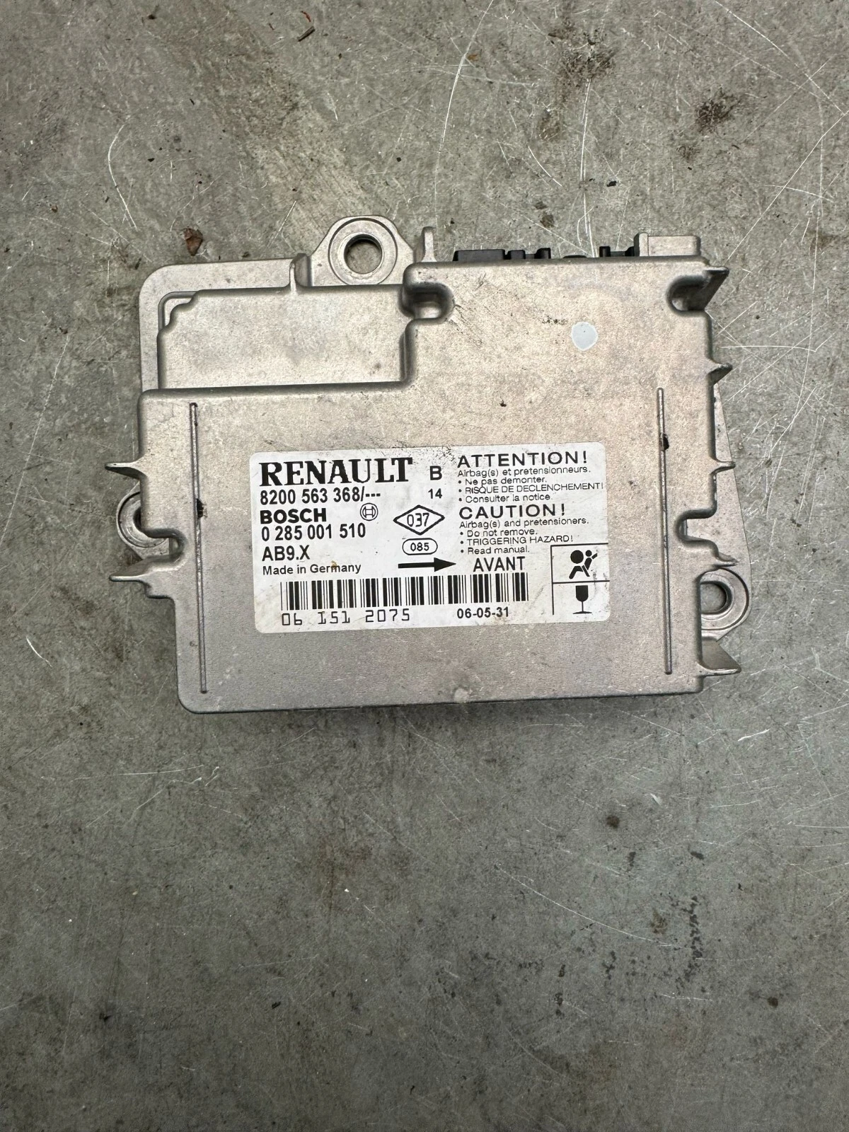 Original Renault Clio III Airbagsteuergerät Steuergerät 8200563368 0285001510