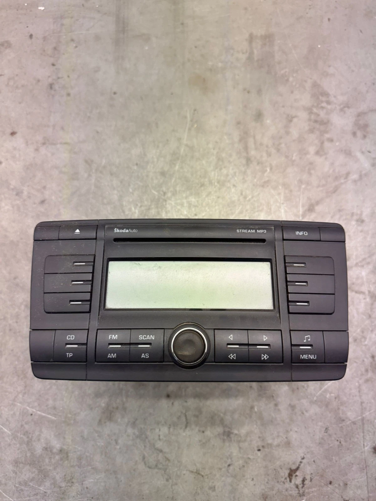 Original Skoda Fabia Octavia MK2 Roomster Radio CD Player 10R022432 1Z0035161C