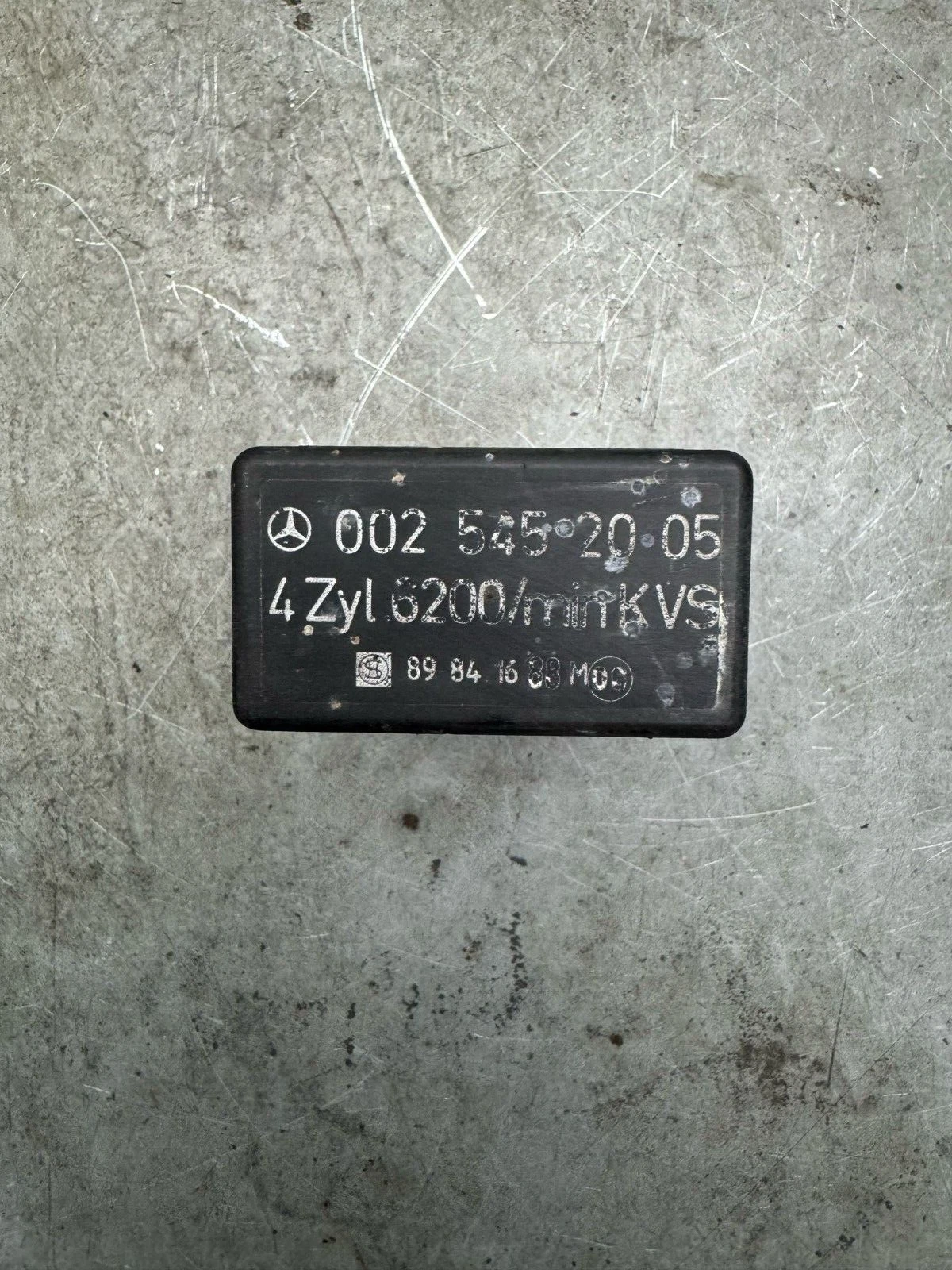 Original Mercedes-Benz 4 Zyl W124 W201 W460 Kraftstoffpume Relais 0025452005