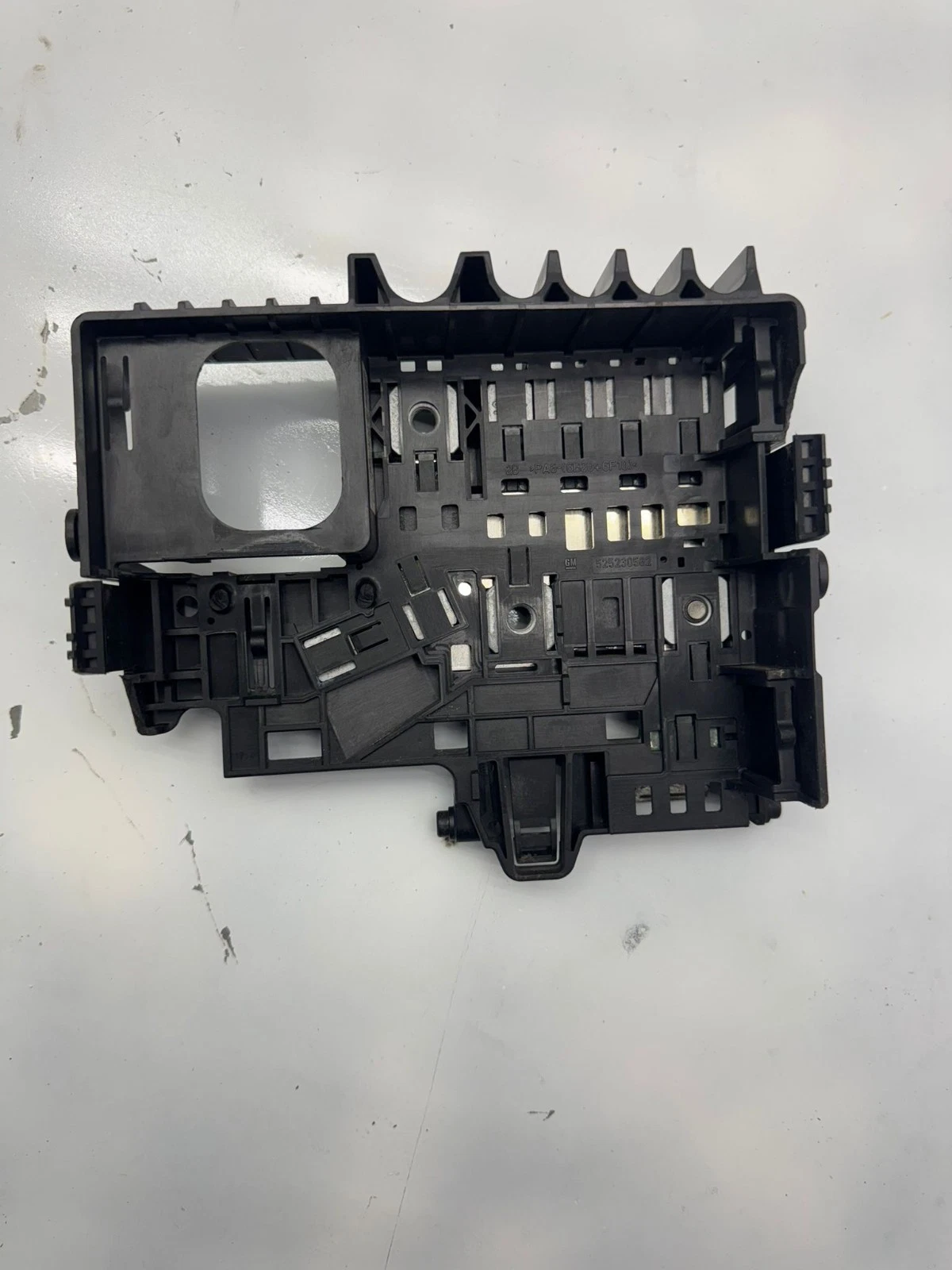 Original Opel Corsa E Batterie Sicherungskasten 13491092 525230582
