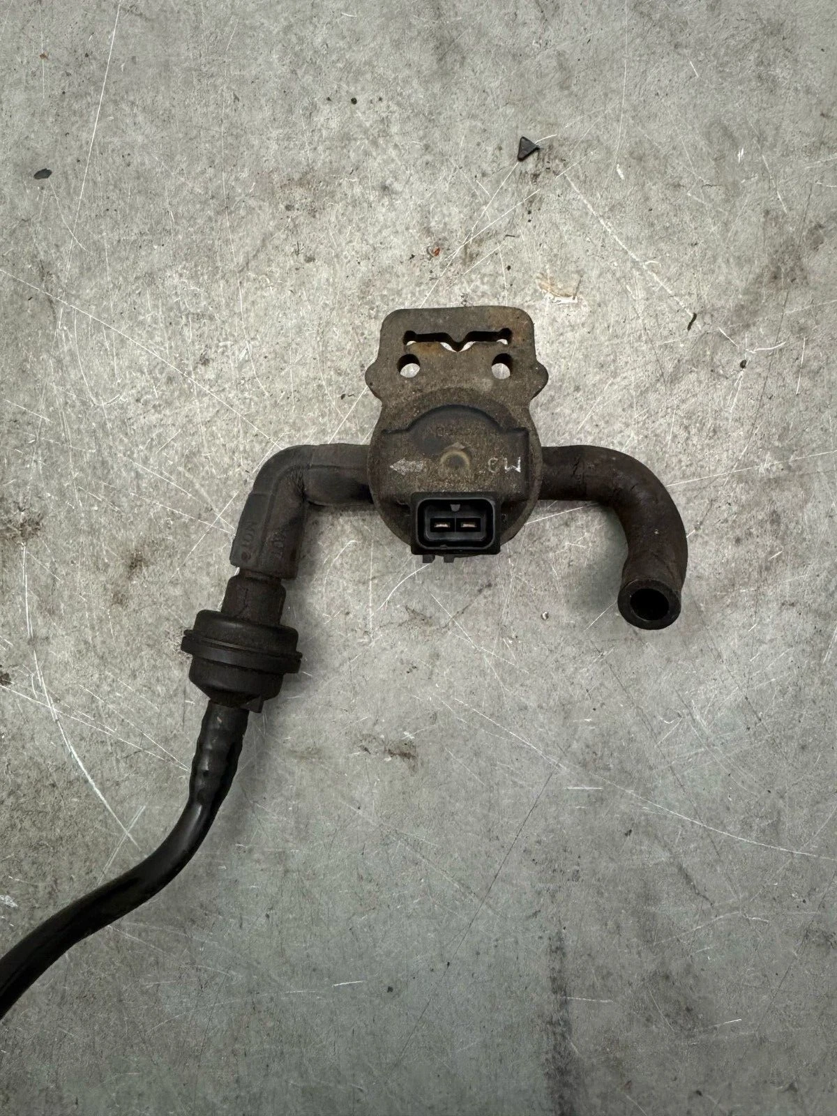 Orig. Mercedes W211 R170 R129 W203 W209 W140 W208 Regenerierventil A0004701693