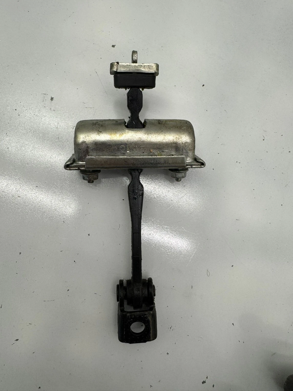 Original Opel Corsa E Türfeststeller Türstopper Türfangband 13180682