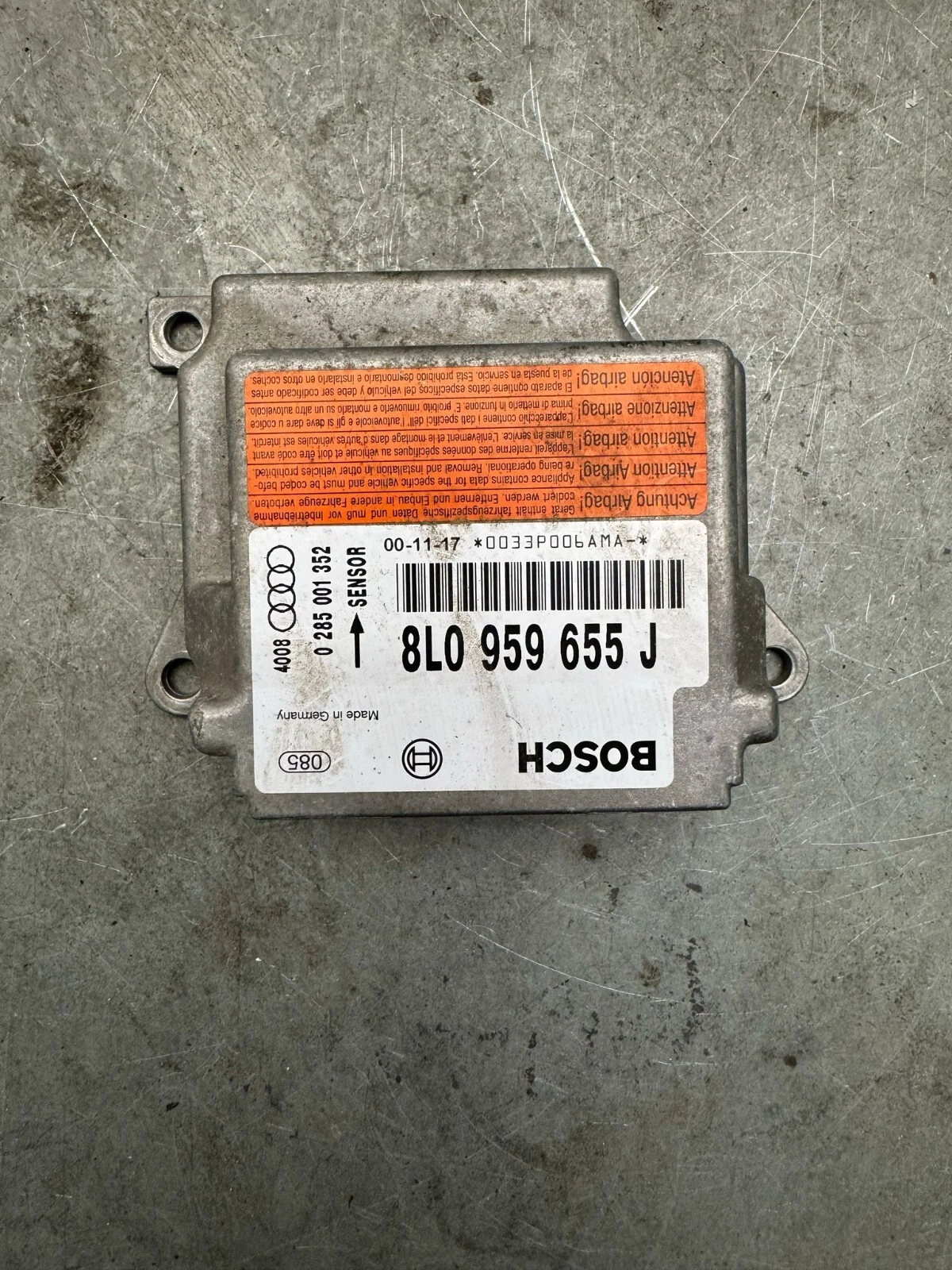 Original Audi A3 8L Airbagsteuergerät Steuergerät 8L0959655J 0285001352