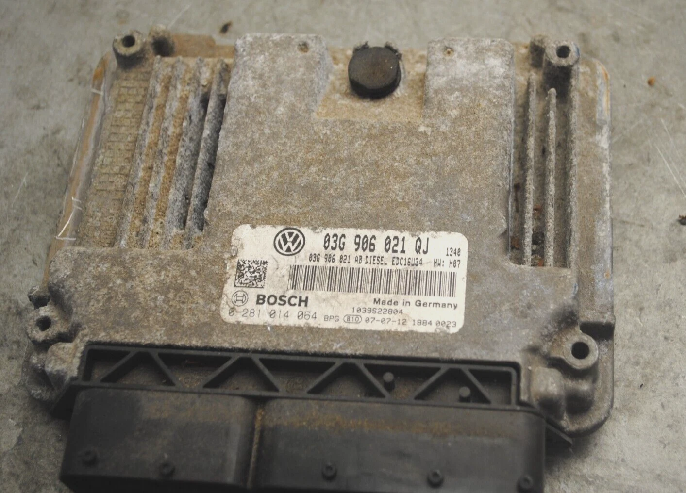 original Motorsteuergerät VW Golf V (1K) BJ 2007, 03G906021QJ Bosch 0281014064