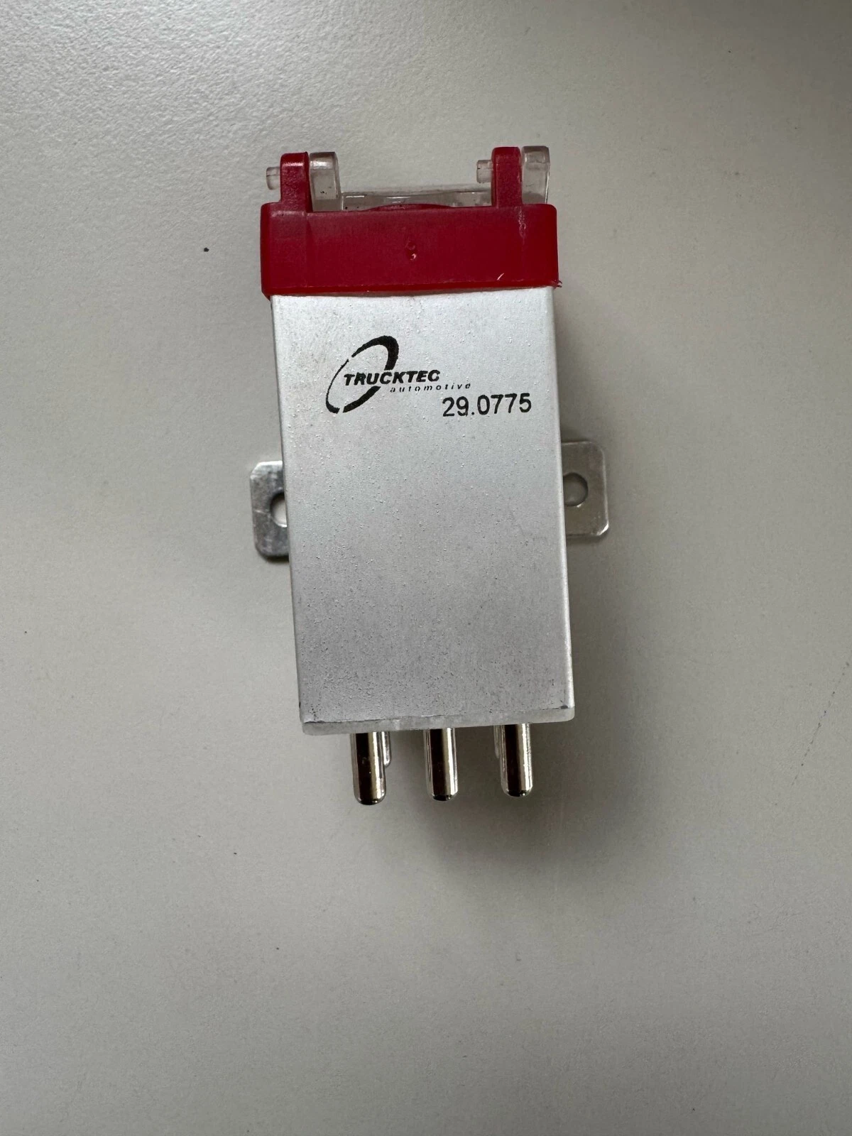 Original Mercedes 190 W201 W123 W124 W26 Überspannungsschutzrelais 2015400845