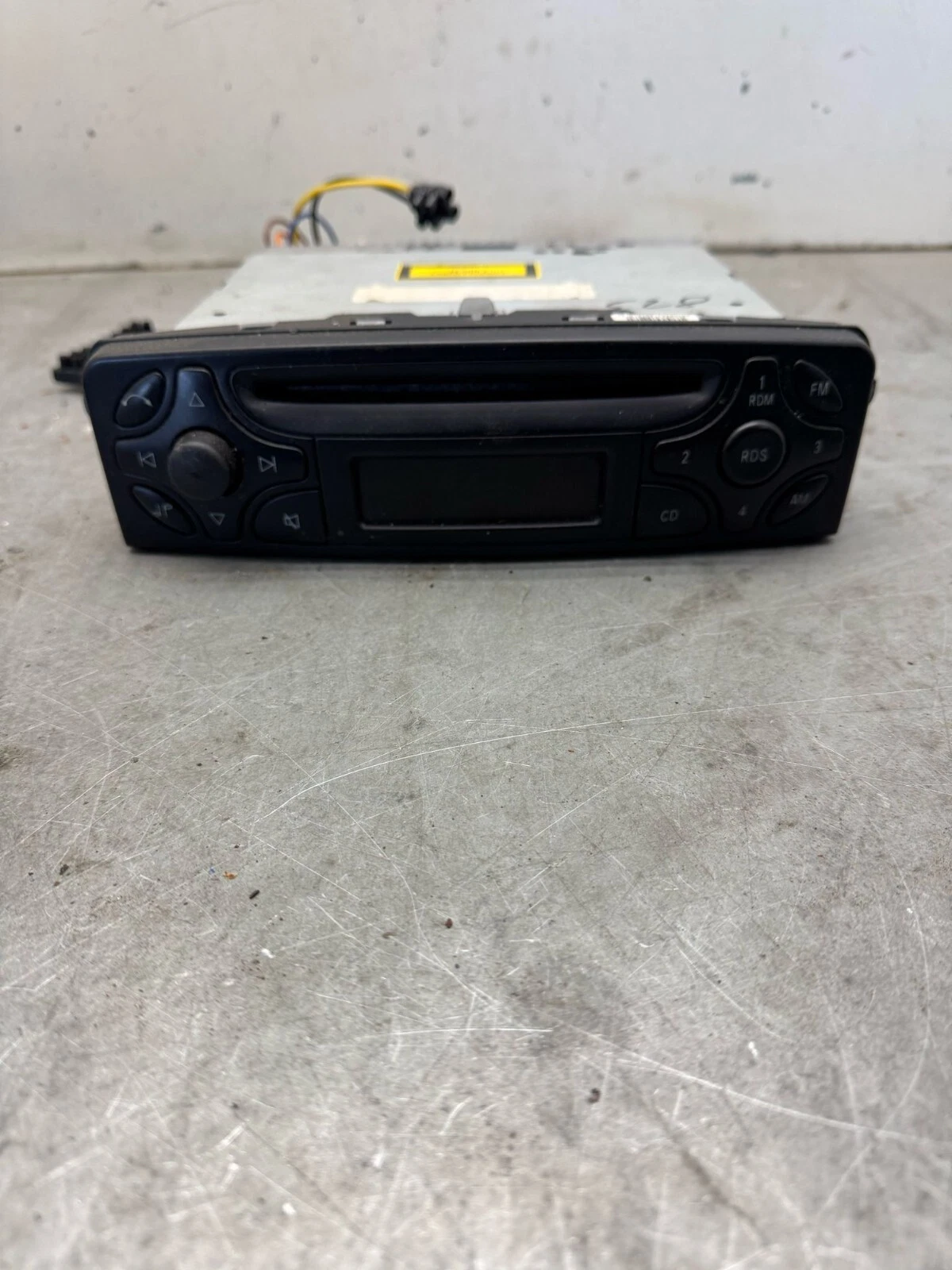 Original Mercedes C-Klasse W203 Radio Autoradio A2038202206