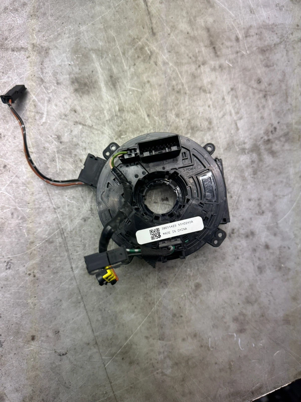 Original Opel Corsa E Schleifring 1.4 2017 44000 TKM 39011423 N1H0240A