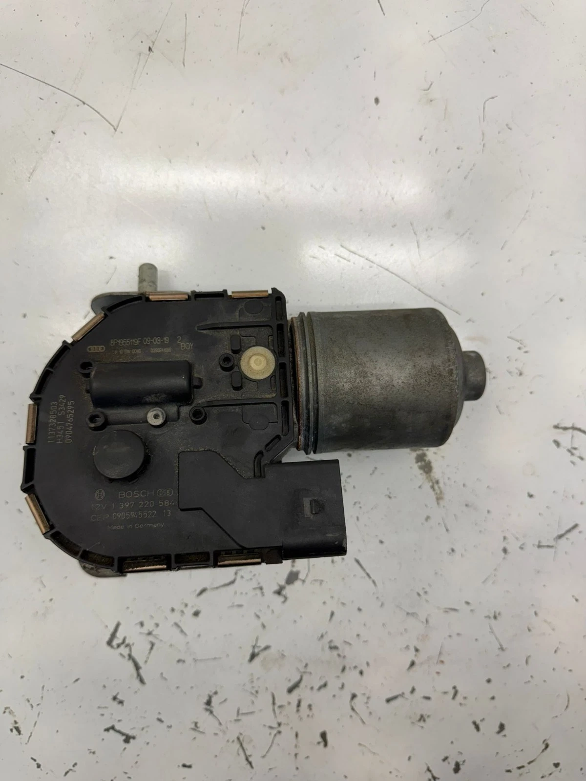 Original Audi A3 8P Scheibenwischermotor Motor 8P1955119F 1397220584