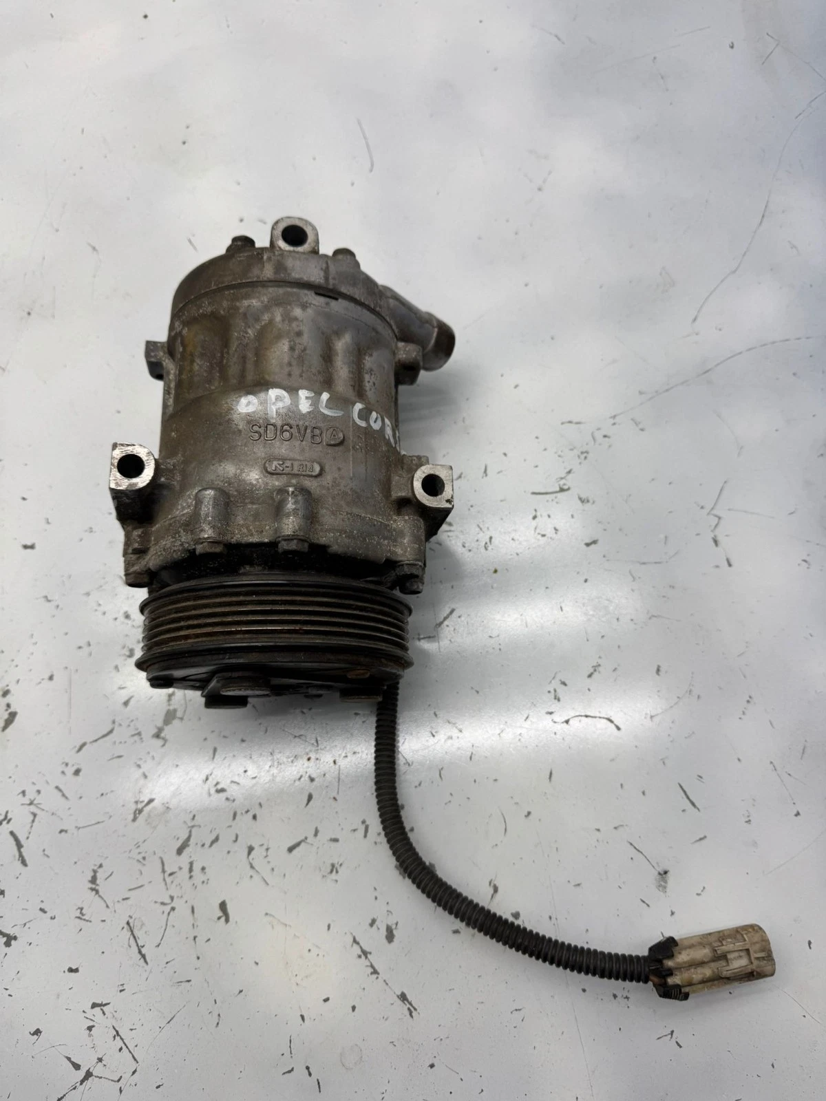 Original Opel Corsa B Klimakompressor 09114942