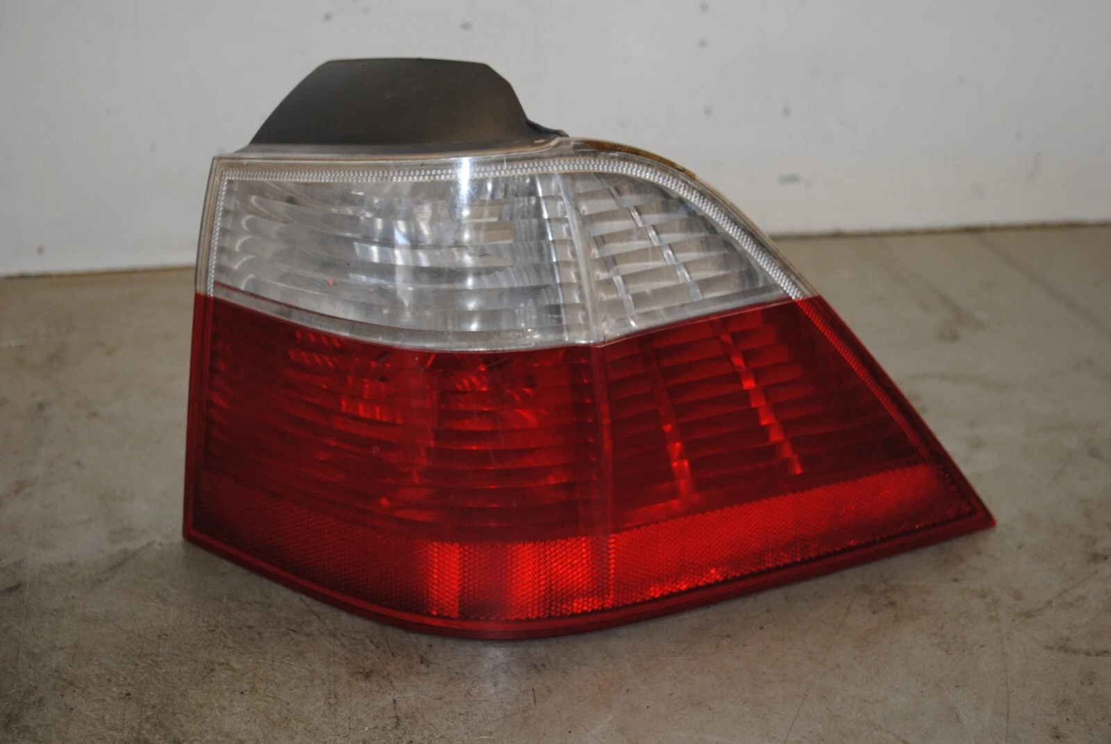 Rücklicht rechts aus einem 5er BMW E61 Touring 632169258929