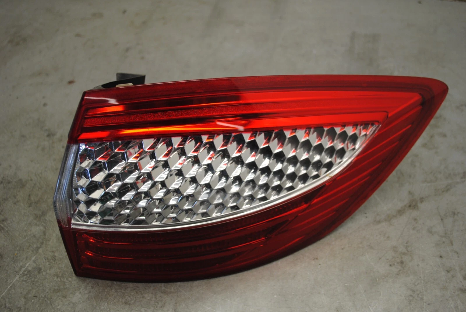 Rückleuchte rechts außen Ford Mondeo IV Turnier (BA7) 7S7113404B