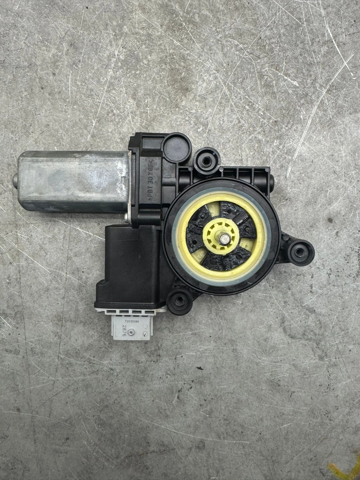 Original Opel Corsa E 2017 Fensterhebermotor vorne links 72035086 71019003