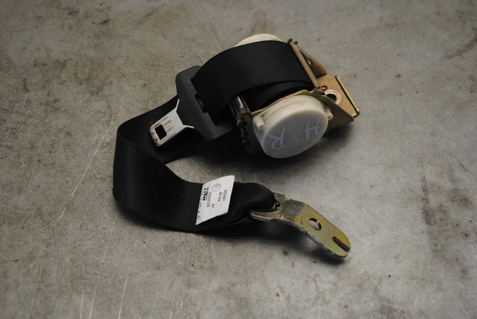 Sicherheitsgurt hinten rechts für 5er BMW E60/61, 33005876C