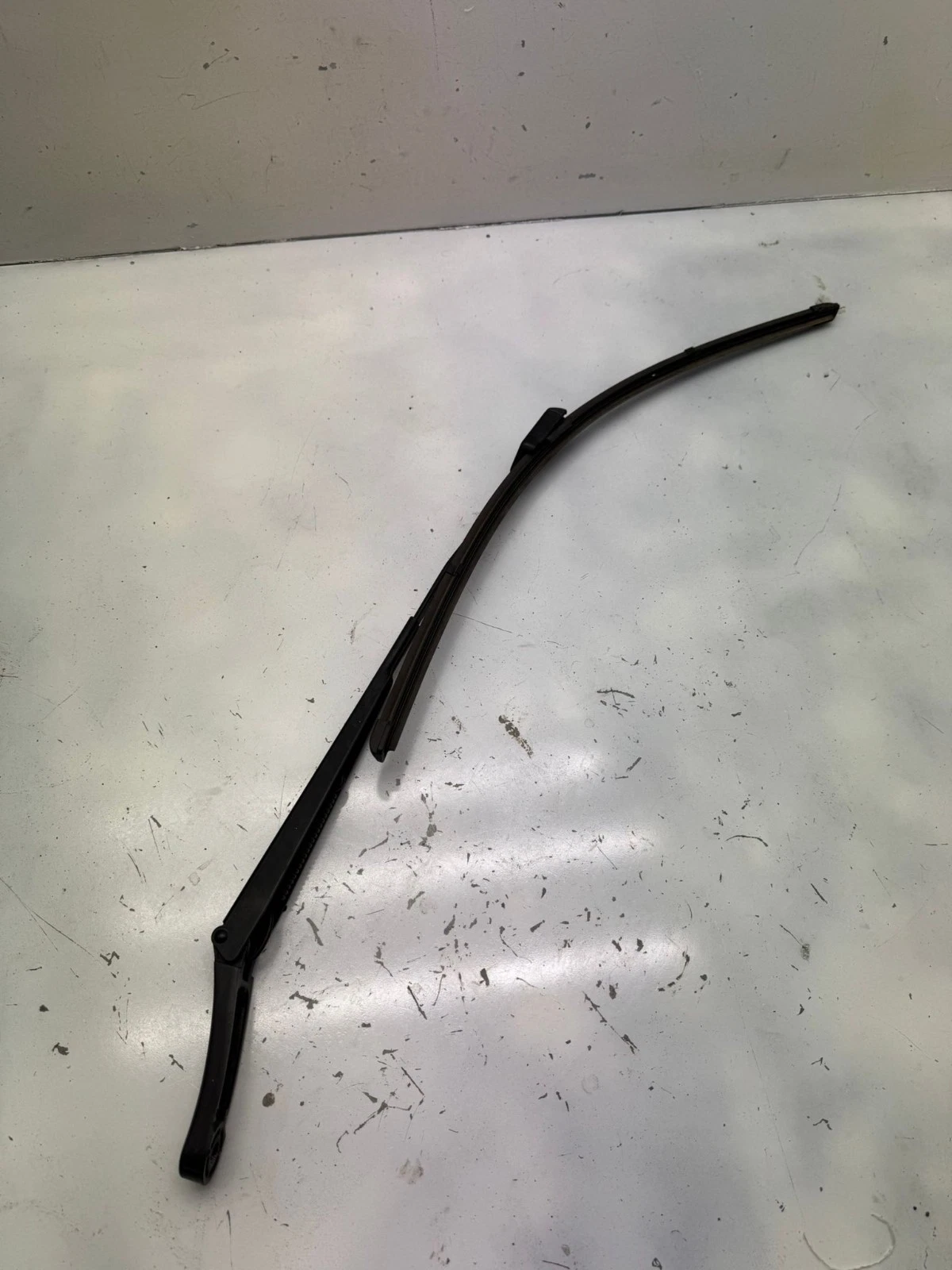 Original VW Tiguan 5N2 Wischerarm vorne links 5N1955409 978205