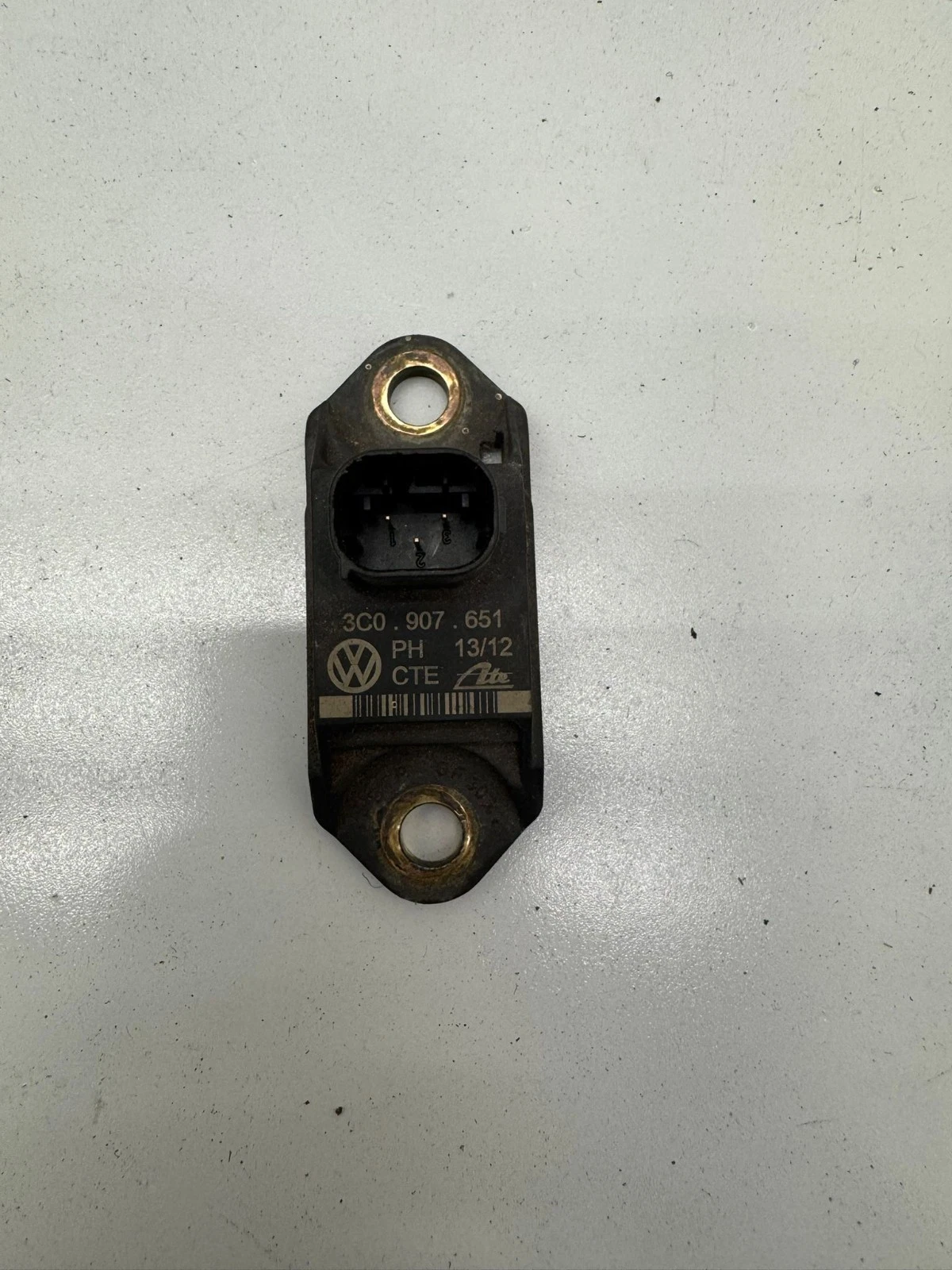 Original VW Tiguan 5N2 Passat 3C Beschleunigungssensor vorne links 3C0907651