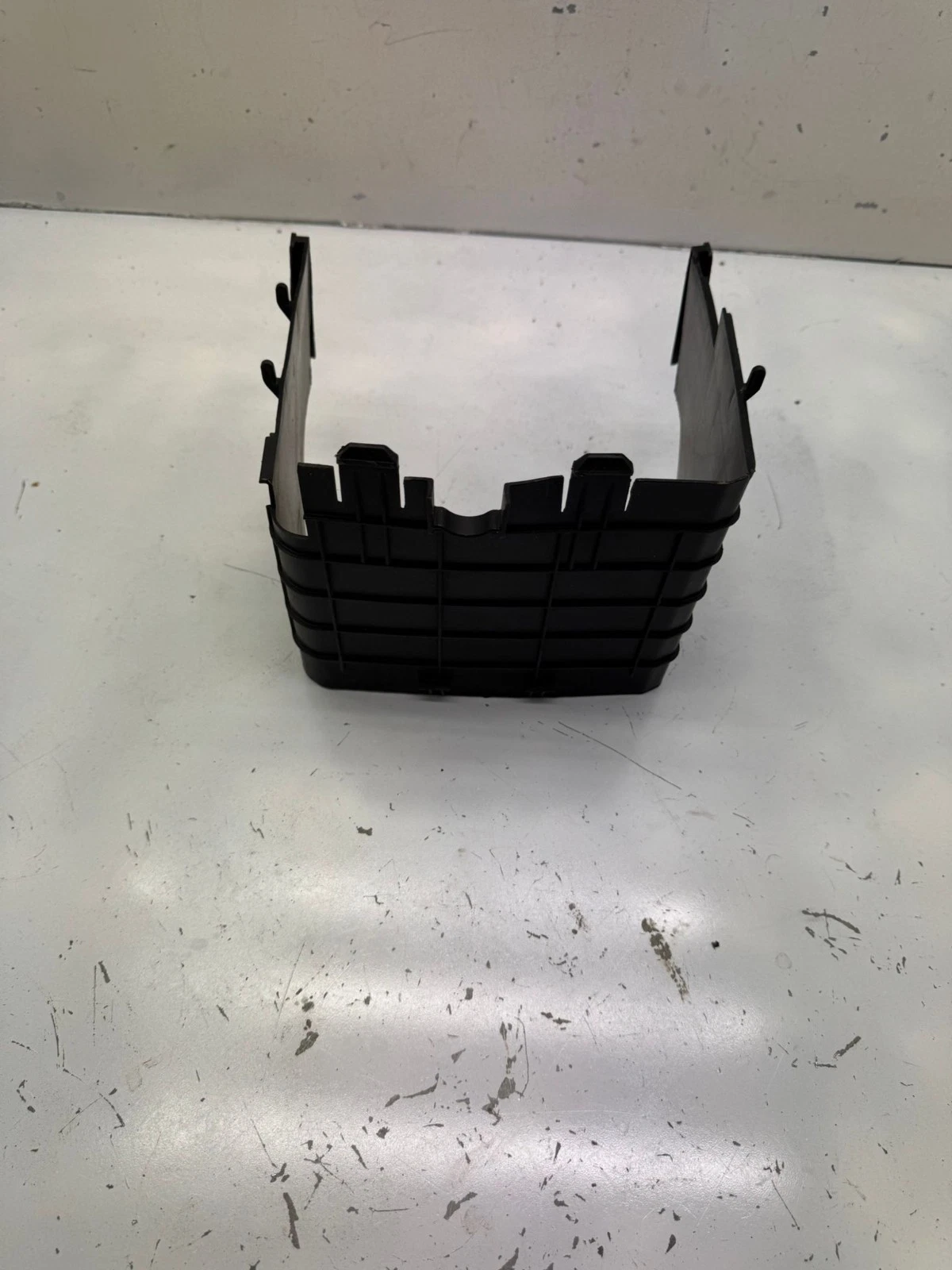 Original VW Tiguan 5N2 Batteriekasten Abdeckung Deckel 3C0915335