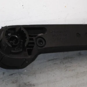 Griff Motorhaubenentriegelung VW Golf V (1K) BJ 2007 Herstellernr.: 1J1823533C
