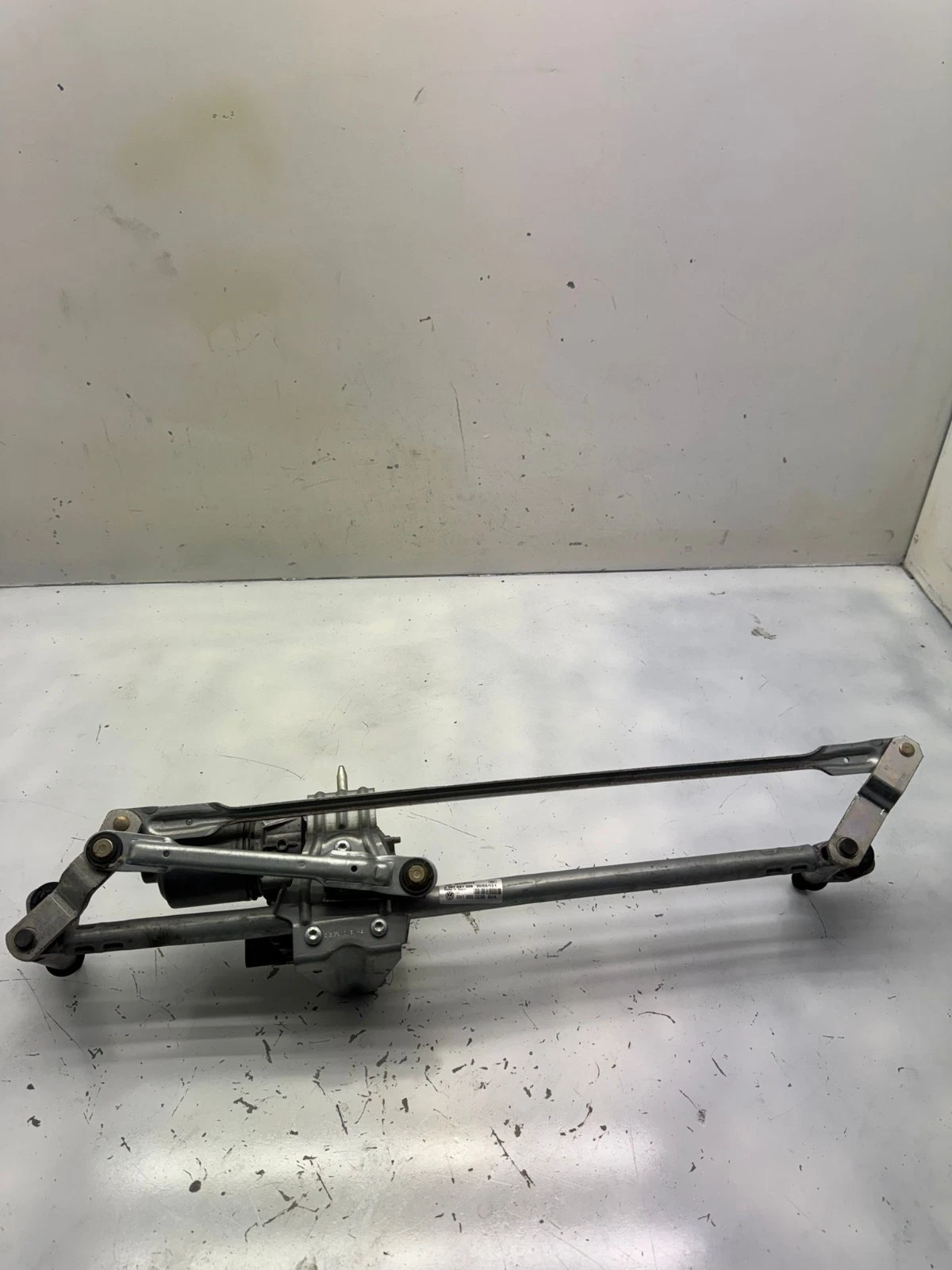 Original VW Tiguan 5N2 Wischermotor Wischergestänge 3397021306 5NM955119A