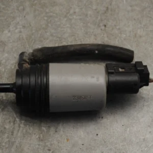 Waschwasserpumpe 5er BMW E60/61 (BJ 2005) 67126934159