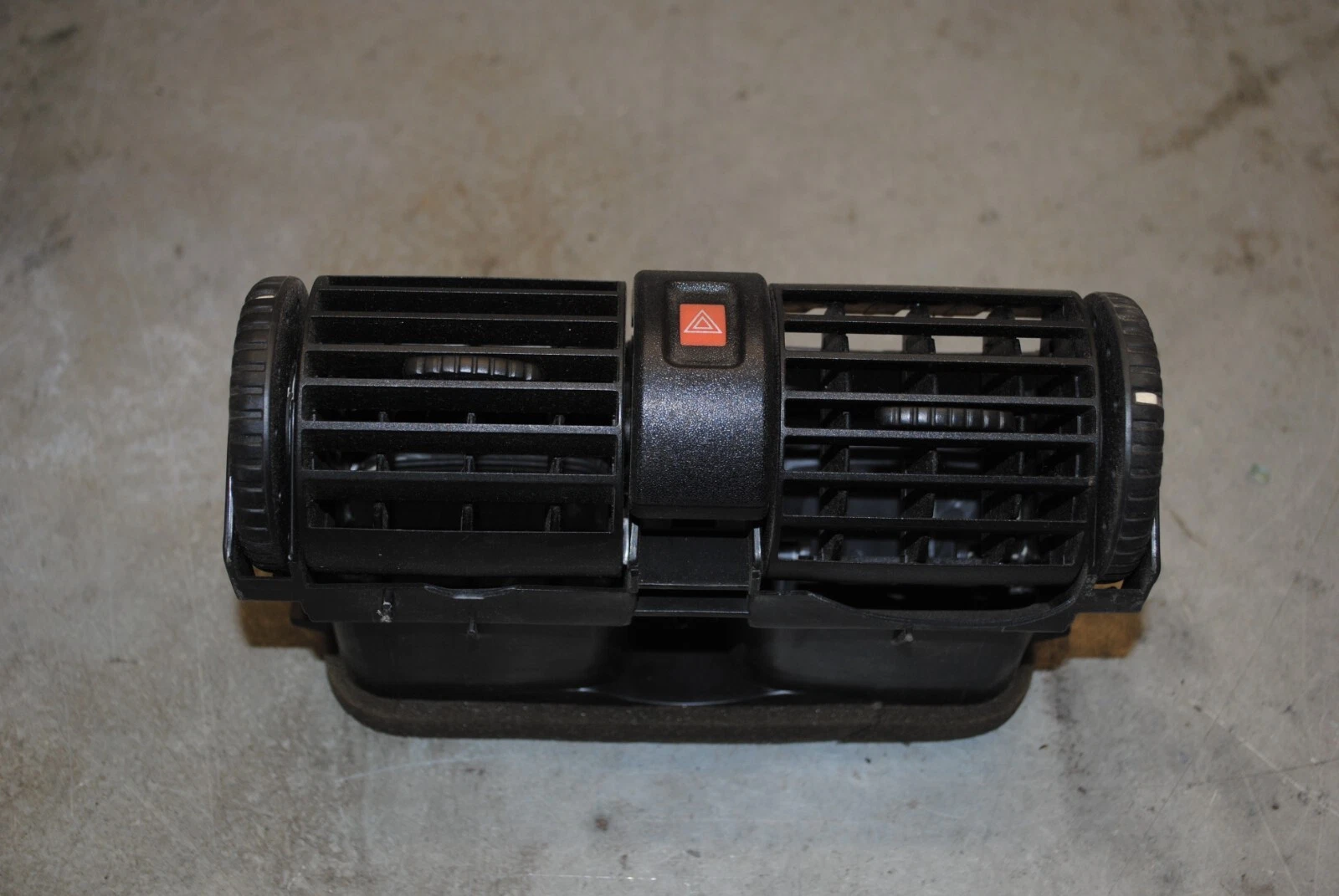 Lüftungsgitter Armaturenbrett mit Warnblinker OPEL Astra G 90560344