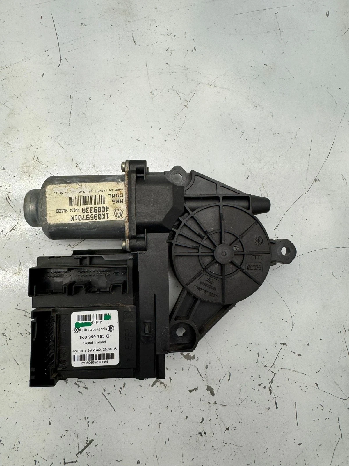 Original VW Golf 5 elekt. links Fensterheber Türsteuergerät 1K0959701K 1K0959793