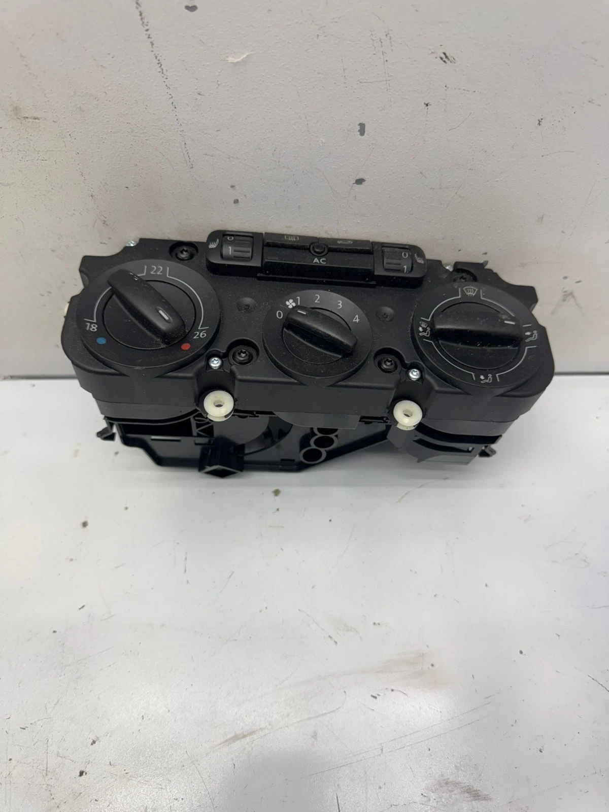 Original VW Golf 5 Klimabedienteil Heizung Bedienteil 743138