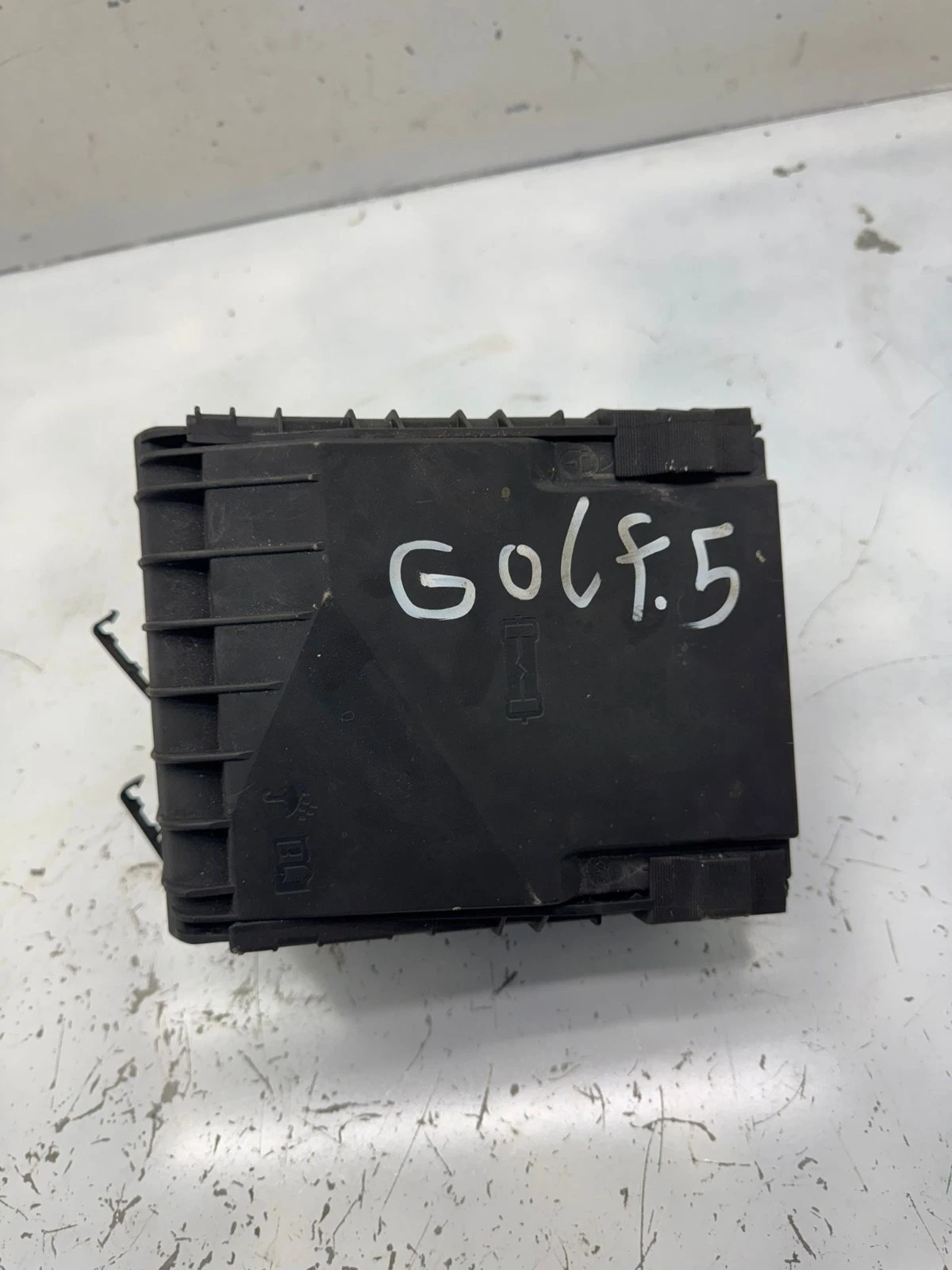 Original VW Golf 5 Touran Sicherrungskasten Vorglührelais 0281003038 1K0937125A