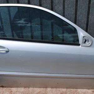 Tür vorne rechts Mercedes-Benz C-Klasse W203 Coupe in silber inkl. Seitenairbag