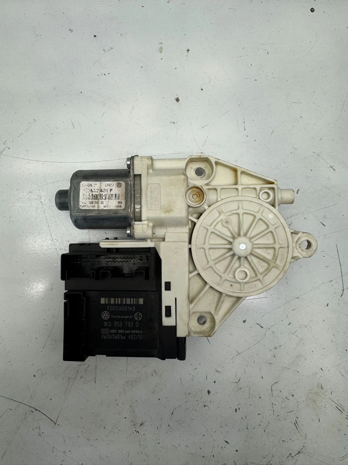 Original VW Touran Seat Toledo Fensterhebermotor vorne links 1K0959793D