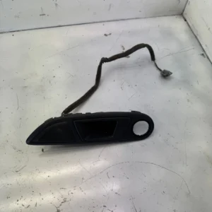 Original Ford Fiesta 2011 vorne links innen Türgriff Hochtöner 8A61A22601